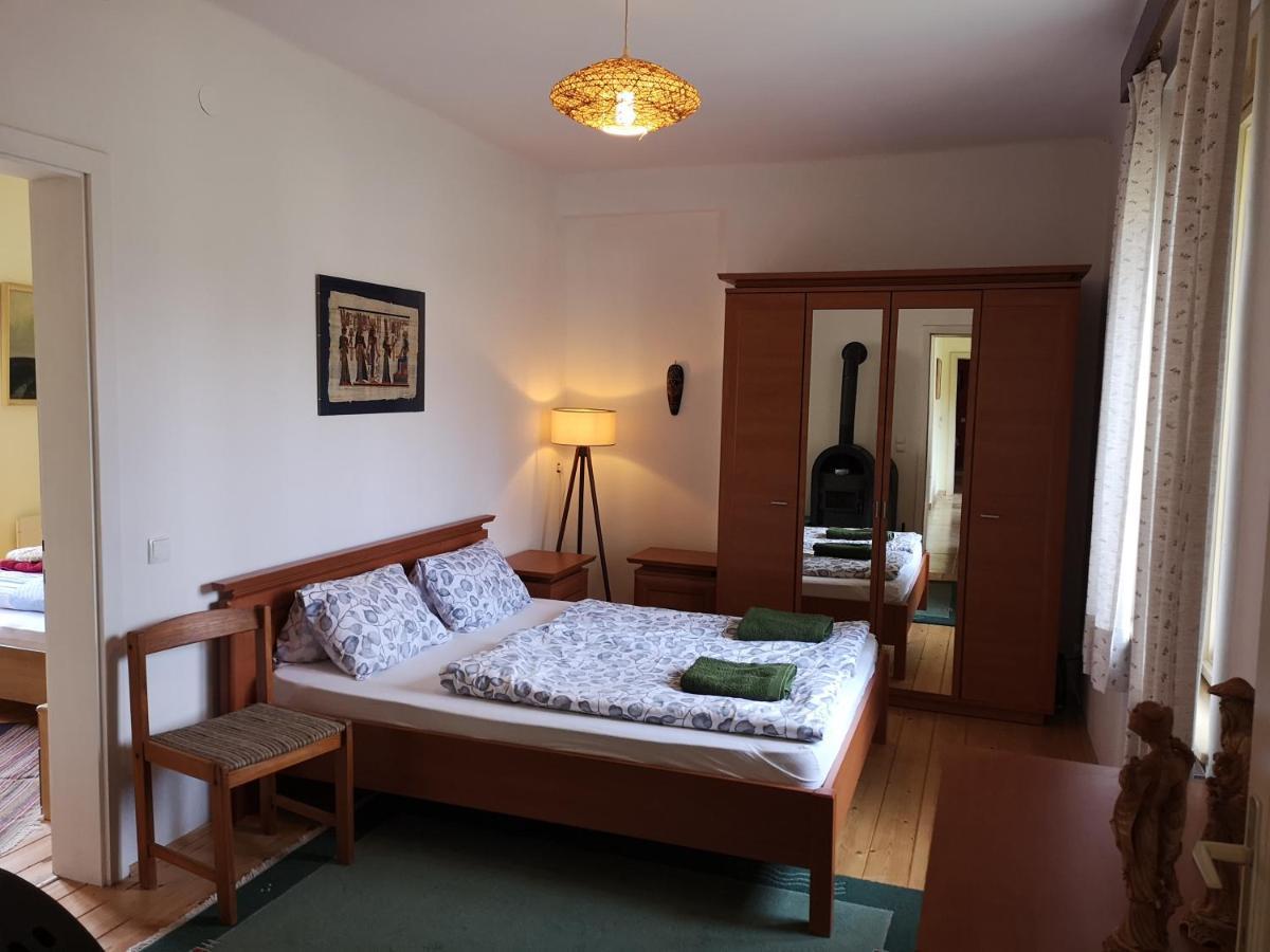 Vila Nyugalomsziget Kotcse Exteriér fotografie
